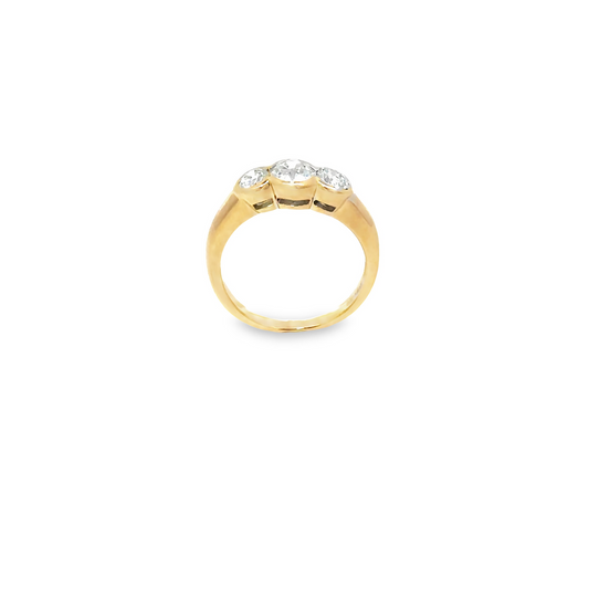 Gloria Diamond Three Stone Ring